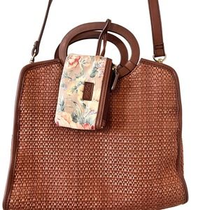 Relic purse with coin purse